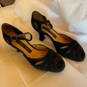 Arika Nerguiz Black Cut-Out tango shoes